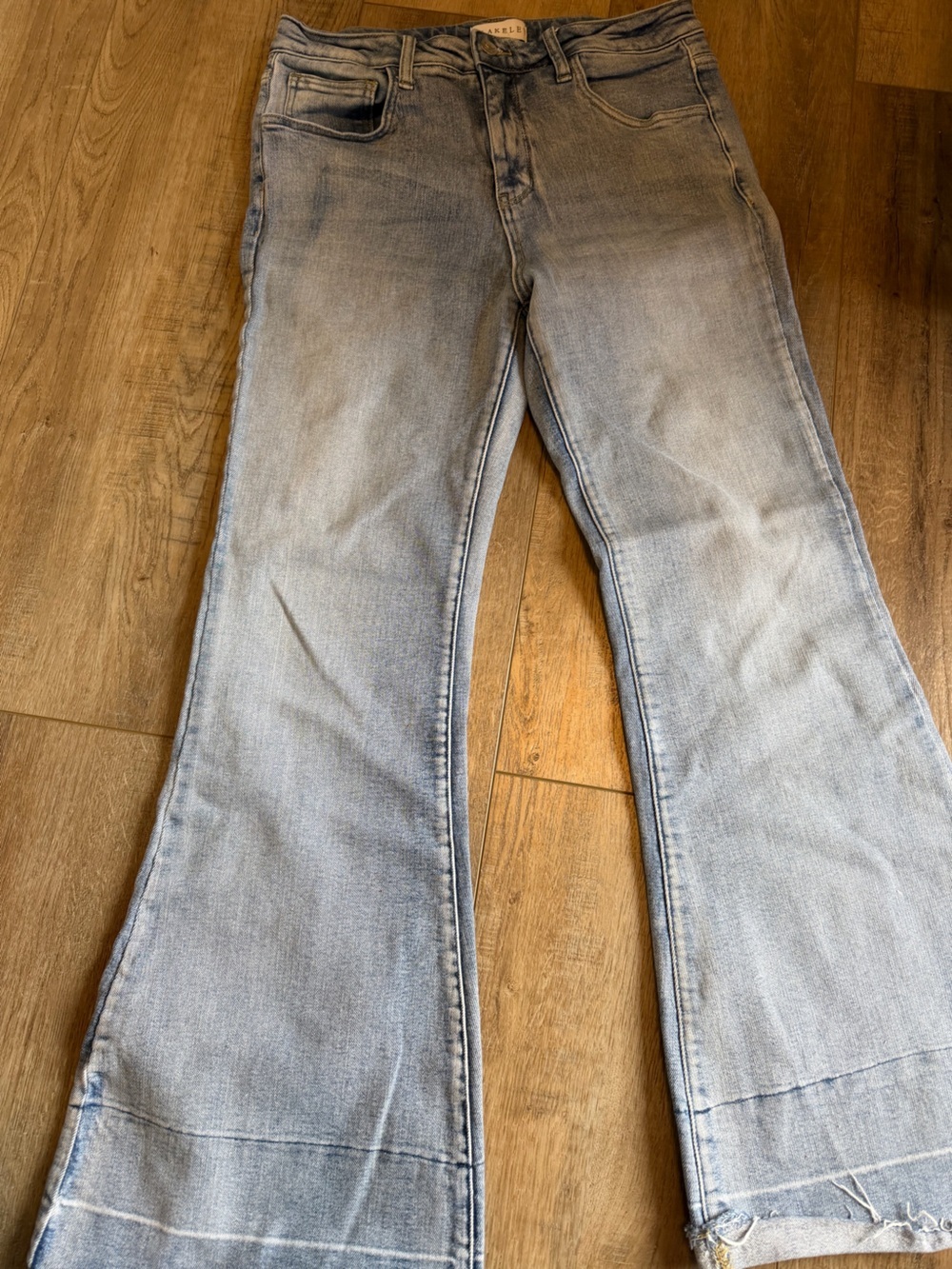 Light Wash Flare Jeans - Women's flare Leg